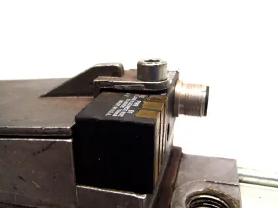 Used Parker/ Destaco/ Balluff P82G63-3100U 82G6N-631E603-0099A Pneumatic Cylinders Michigan US | Maverick Industrial Sales #1410723