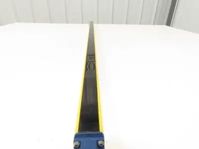 Schmersal SLC440COM-E-0890-14 Safety Light Curtain Transmitter Only