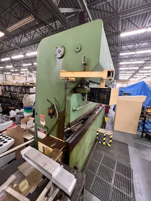 CHICAGO 810L Press Brakes | Levy Recovery Group (8)