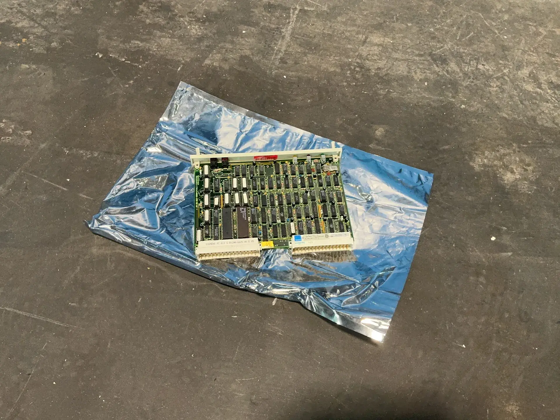 Used SIEMENS C79040A322 C30 02 87 Circuit Boards Ohio US | HGR 24 #1278448