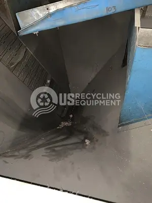 Unknown Manufacturer: Used Feed Hopper