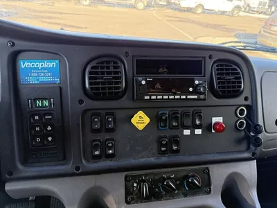 Used 2024 FREIGHTLINER BUSINESS CLASS Box trucks Minnesota US | Carco Truck & Equipment #1514184