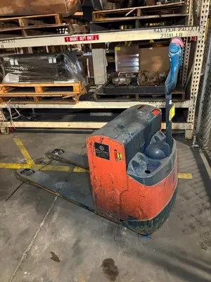 Used _UNKNOWN_ _UNKNOWN_ Electric Pallet Trucks Ohio US | Myron Bowling Auctioneers Inc #1504543