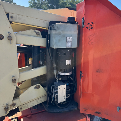 USED 2015 JLG E300AJP