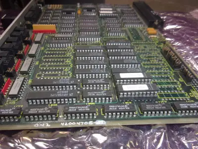 USED Universal Instruments 42004705-00