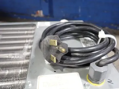 USED OASIS INTERNATIONAL R8D300