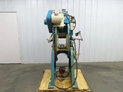 L&J No 18 Mechanical OBI Punch Press 18 Ton 2" Stroke 6" Throat 1.5Hp 3Ph