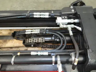 Hyster E80XN Forklift Mast Class IV 2 Stage 4 Lever 144.7" Lift 7000lb