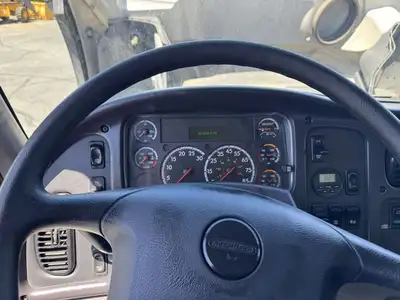 Used 2016 FREIGHTLINER M2 Carhaulers California US | Commerce Truck Equipment Sales #1547762