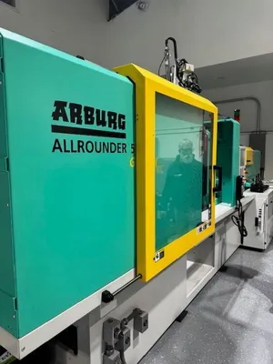 2017 ARBURG 570E-2000-800 Injection Molding Horizontal/Vertical | Machinery Network (2)