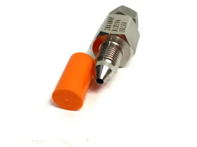USED BUTECH HIGH-PRESSURE ADAPTOR, 1/4" HP TO 1/4" MP 20,000PSI