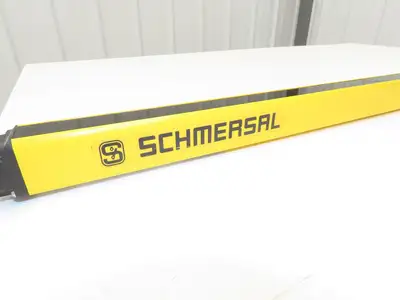 Schmersal SLC440COM-R-1450-14 Safety Light Curtain Receiver Only -Needs Repair