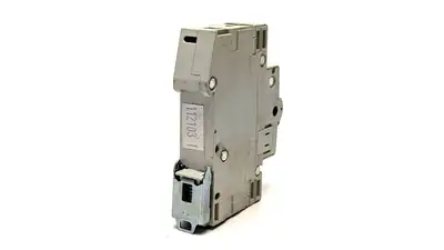 Used Cutler-Hammer Circuit Breaker Circuit Breakers Michigan US | Maverick Industrial Sales #1398682