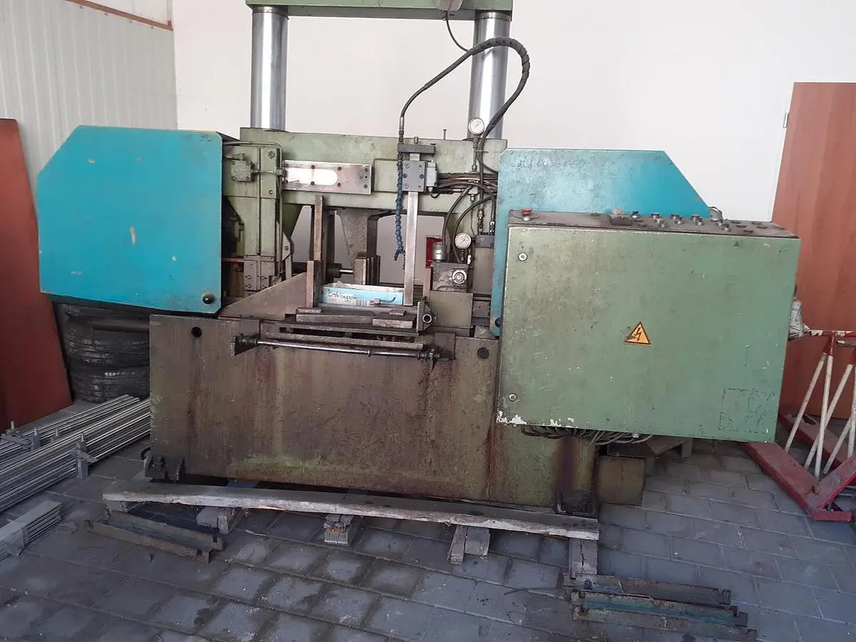 Used 1995 BEHRINGER HBP 450 Horizontal Dual Column Band Saws CZ | Amaron s.r.o. #1068194