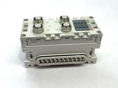 USED SMC DIGITAL OUTPUT MODULE PNP 8-POINT 4XM12