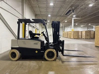 USED 2023 CROWN CB50X-7