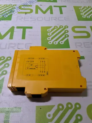 SICK UE 23-2MF SAFETY RELAY
