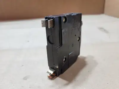 Used SQUARE D QO115 Switchgears British Columbia CA | Lenmark #1486890