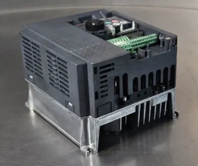 Mitsubishi FR-E740-026-NA Inverter 2.6 A 3 PH 380-480V (BIN632)