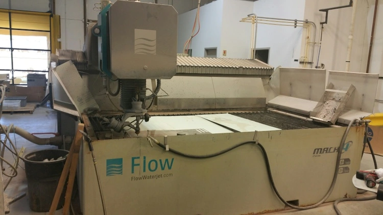 Used 2011 FLOW MACH4 Waterjet Cutters Vermont US | Two Spade Machinery LLC #507253