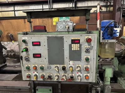 LEBLOND Deep Hole Borer, in very good used condition, visible under power