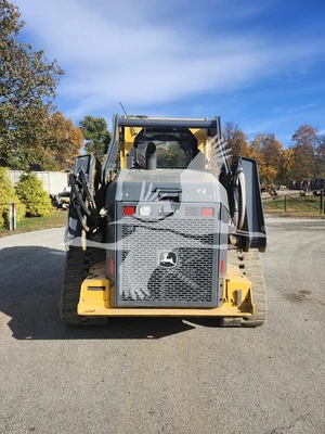 USED 2022 DEERE 331G