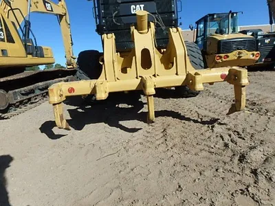 2015 Caterpillar 140M3