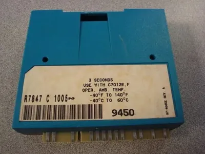 Honeywell R7847 C 1005 Flame Amplifier Module RevA Used