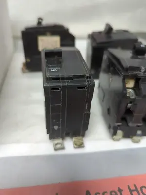 USED SQUARE D QOB260