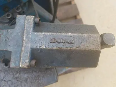USED DE-STA-CO 201