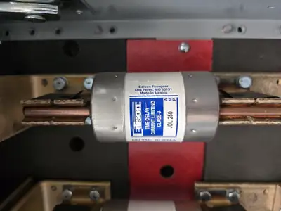 1600 Amp 480 volt Main Disconnect w/ 5 Breakers