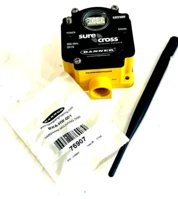 NEW BANNER ENGINEERING DX70G9X6S4P4M2M2 SURECROSS DX70 GATEWAY