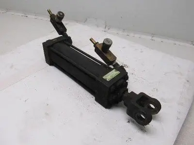Ortman 2-1/2" Bore 7" Stoke Hydraulic Cylinder