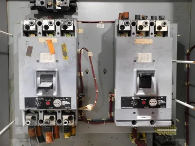 Westinghouse ATSBM30600XJ Automatic Transfer Switch 5T1291 600A 480V 3Ph Used
