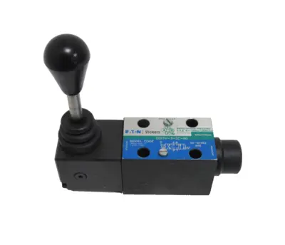NEW VICKERS 02-127343 VALVE DG17V-3-2C-60 02127343