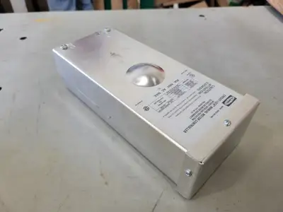 NEW HUBBELL HBL16