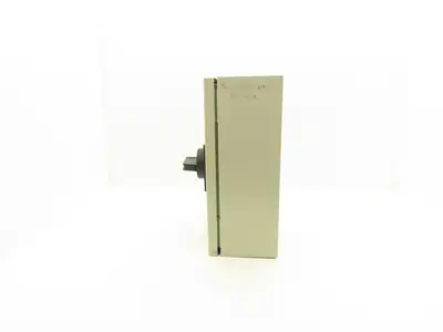 Fuji EW125JAGU-3P125 125A 480V 3-Pole Circuit Breaker Enclosure External Handle