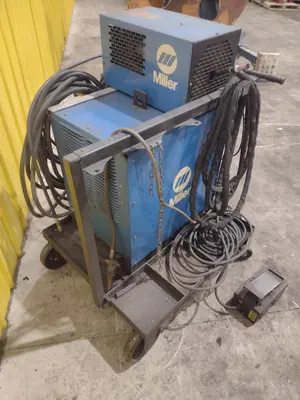 MILLER MODEL #SYNCROWAVE 250 AC/DC WELDER & RADIATOR-1 CHILLER: YOBRO #24819