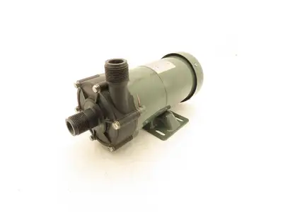Iwaki MD-100RM Magnetic Drive Water Pump 1"Poly Plastic 220V 3PH 135 L/min