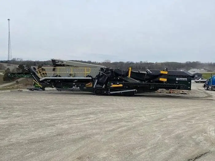 Used 2022 LIPPMANN LS5203 Rectangular Screeners Indiana US | Franklin Rock & Recycle LLC #1354544