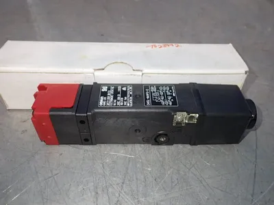 New | in-Stock OMRON D4SLN4HFGD Relays & Switches Ohio US | HGR 24 #754787