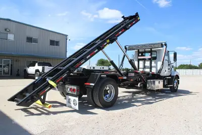 New | in-Stock 2027 MACK MD7 Rolloff Trucks Texas US | Roll Off Truck World #1491924