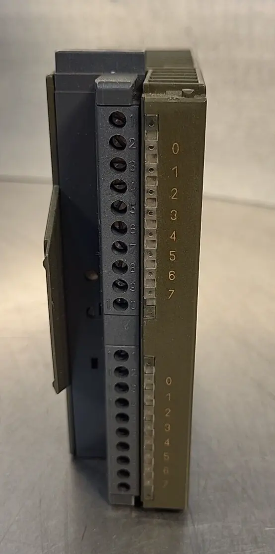 Siemens 6ES7 321 - 1 FH 00 - 0 AA0 Simatic S7 (BIN 3.5.2)
