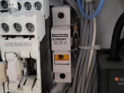 Full Voltage Non-Reversing MCC Bucket Size 3