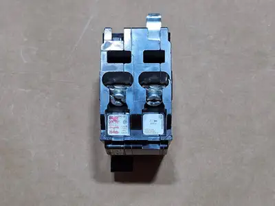 USED SQUARE D QO215