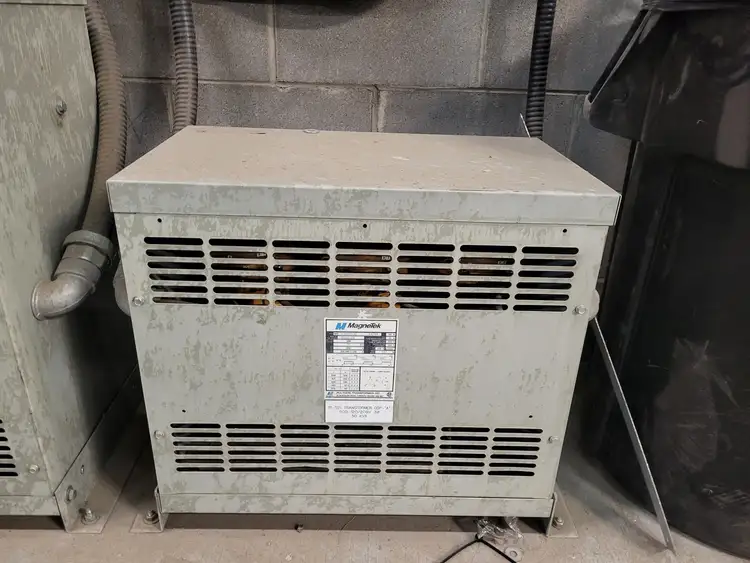 Used MAGNETEK 5H3-30CR-3C Transformers British Columbia CA | Lenmark #265673