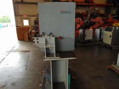 USED YASKAWA MOTOMAN MH-3000