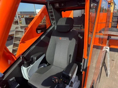 Used 2017 GROVE GMK6400-1 Rough Terrain Cranes Texas US | Uriquip #1421023