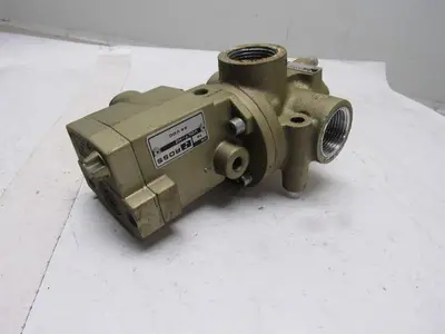 Ross D2773A6858 2/2 Solenoid Operated 1" NPT Poppet Valve
