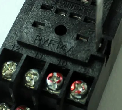 USED OMRON MY4N-D2